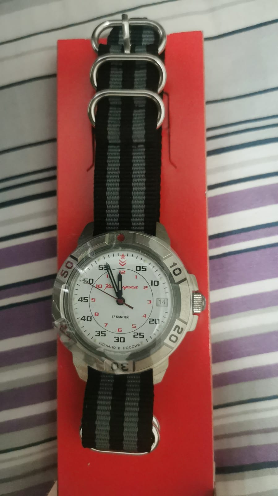 Vostok Komandirskie 436171 Mecánico Militar Ruso Titanio Red Star Reloj