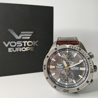 Avión de guerra Vostok Europe Almaz Titanium 6S11-320H521 usado