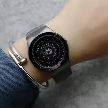 Black Rotating circular Dials Men´s Affordable Watch with Steel Mesh Band