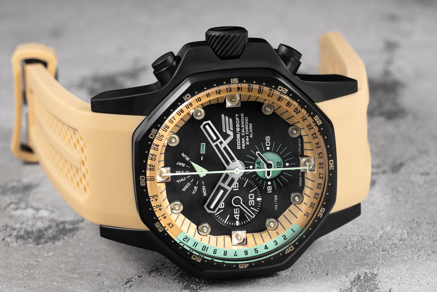 Vostok-Europe Energia-2 Reloj Automático con Brazalete YN84/575A538B