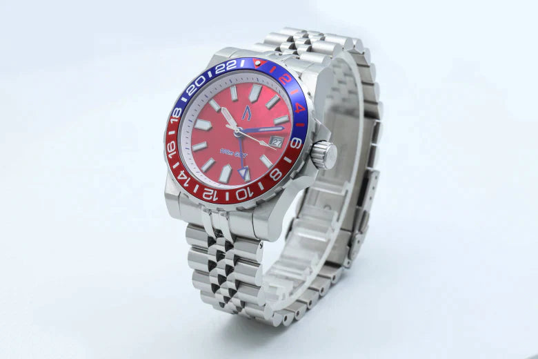 Reloj deportivo de buceo con esfera roja y GMT de 100 m de Ugly Watch Co.