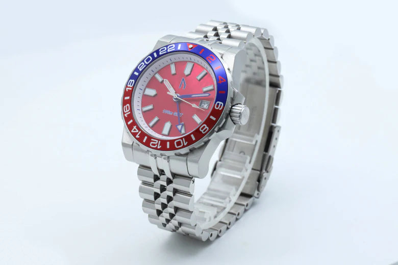 Reloj deportivo de buceo con esfera azul y GMT de 100 m de Ugly Watch Co.